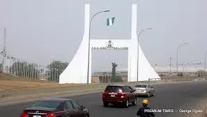 COMMOTION AS TRADERS, SOLDIERS CLASH AT ABUJA PLAZA