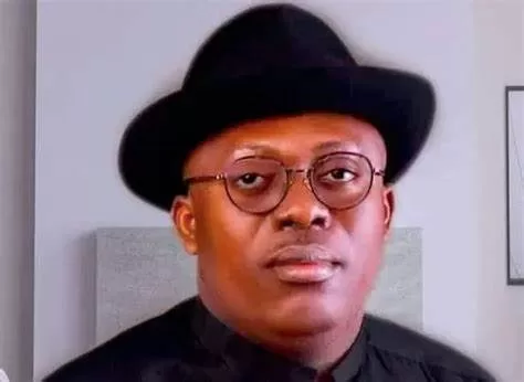 SOLDIERS HOLD FUBARA, FAMILY HOSTAGE IN RIVERS GOVT HOUSE 1 th 90 1