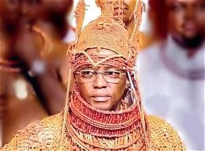 OBA OF BENIN SUSPENDS ROYAL PRAISE SINGERS OVER PERFORMANCE AT IGBINEDION’S BIRTHDAY